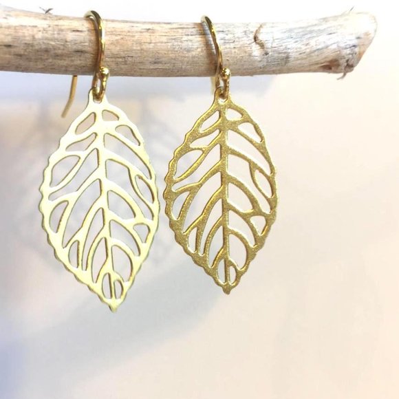 14K gold/Sterling Small Leaf cut out Earrings - Picture 4 of 4